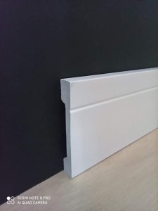 BIała twarda lisywa 10cm Korner.jpg