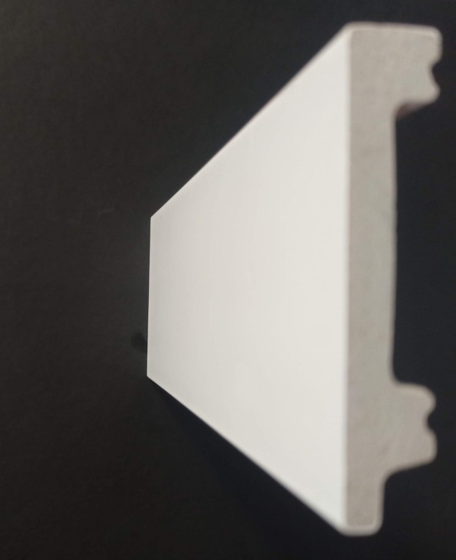 listwa przypodłogowa biala.jpg