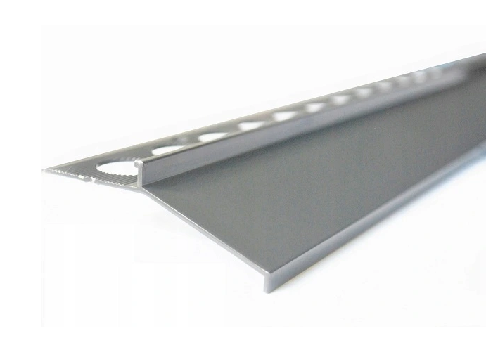 profil okapowy szeroki 45mm srebro.png