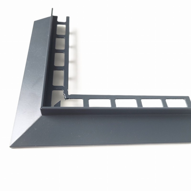 narożnik do profilu okapowego antracyt.jpg