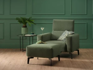 Przykład pomalowanej FL17 NMC listwy przypodłogowej