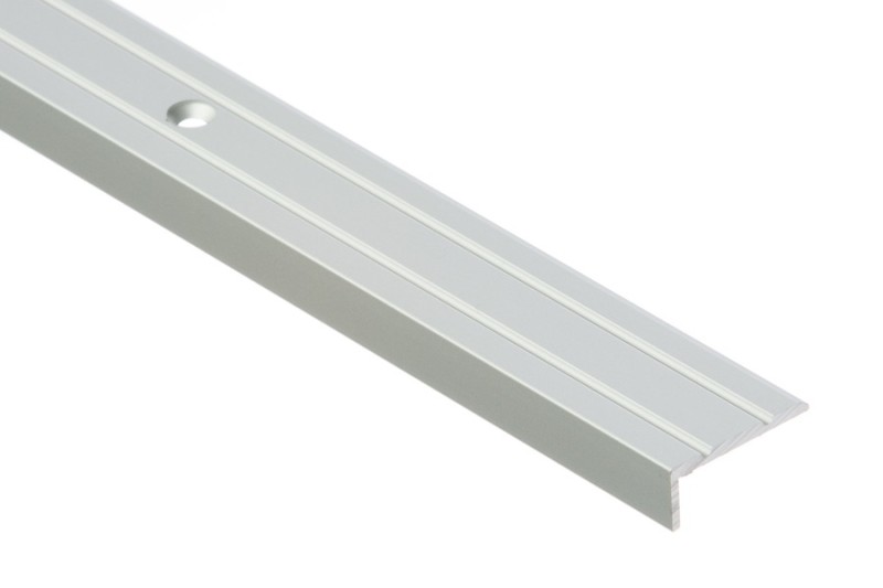 listwa schodowa 25x10 srebrna wierocna .JPG