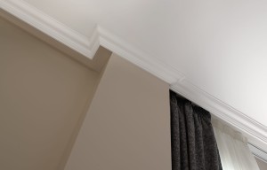 listwa sztukaterynja przysufitowa 85x80mm.jpg